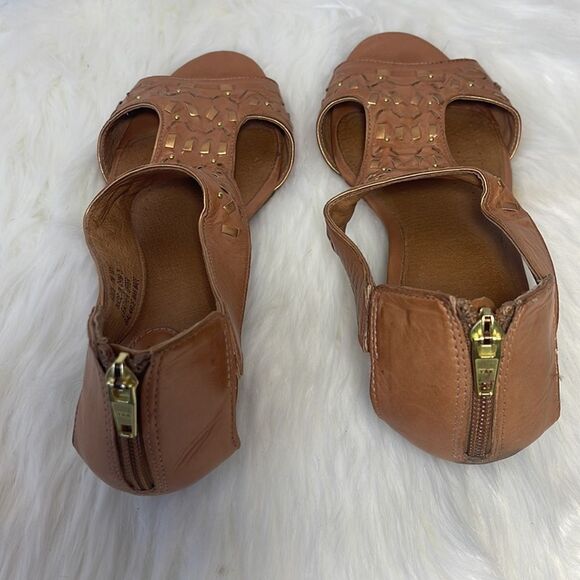 Clarks Artisan Tan Leather Woven Gold Back Zip Wedge Sandals Sz 11 - Picture 3 of 6